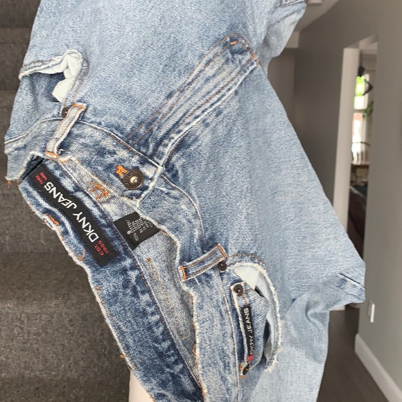 Vintage DKNY cropped jeans - Picture 2 of 7